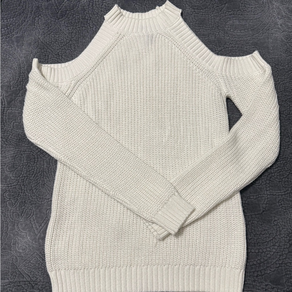 Forever 21 Cold-Shoulder Knit Sweater